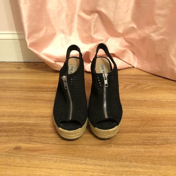 Shoes - Steve Madden Wedges